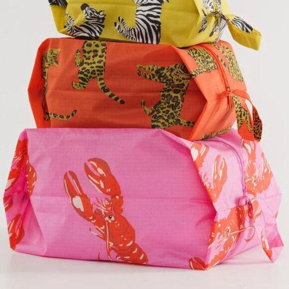 NWOT Baggu 3D Zip Pouch Large - Pink Lobster (Fancy Animal) - Picture 5 of 6